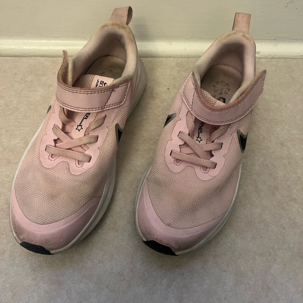 Nike Light‎ Pink Running Shoes